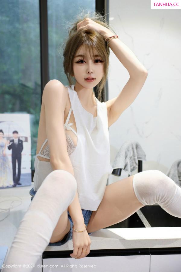   [XiuRen]高清写真图 2024.10.31 No.9374 Zoe柚柚第24张图片